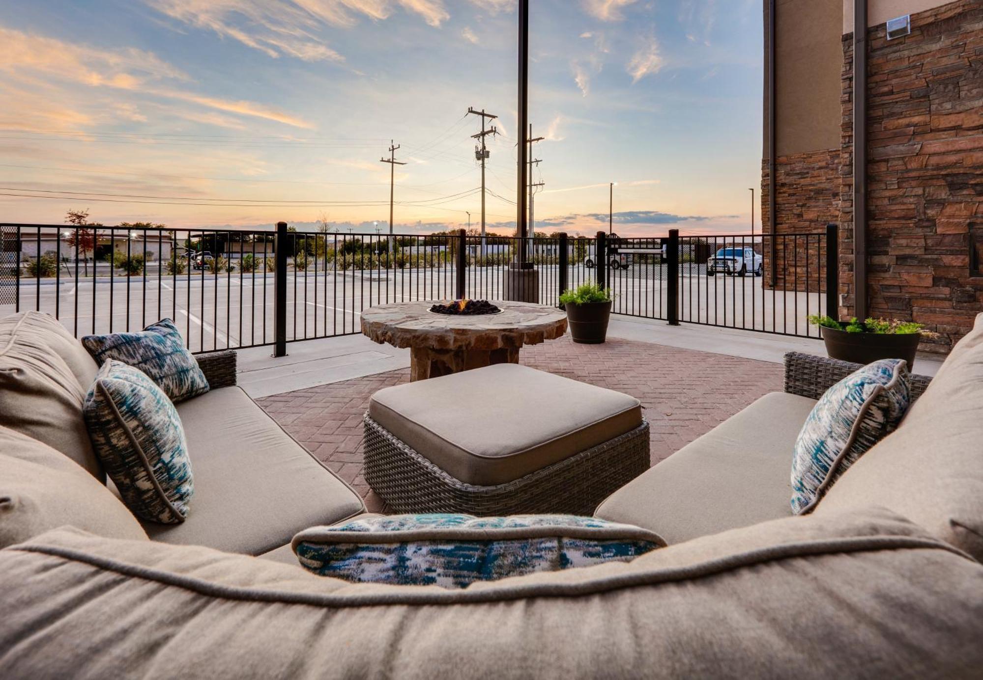Staybridge Suites San Antonio - Schertz By Ihg Zewnętrze zdjęcie